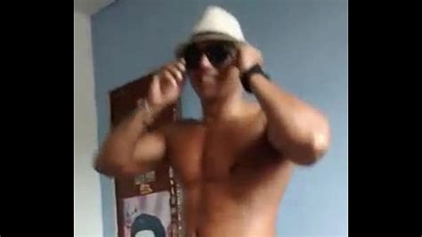 Vide homem gay dançando pelado Videos Porno Gay Sexo Gay