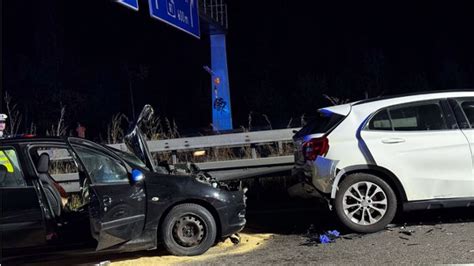 Unfälle auf A8 A81 bei Leonberg Auf der Autobahn kracht es gleich zwei