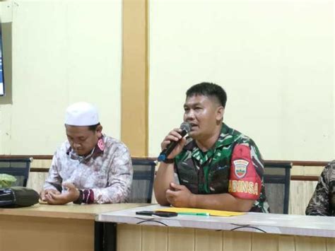 Tiga Pilar Desa Sungai Intan Lakukan Himbauan Kamtibmas Jelang Malam