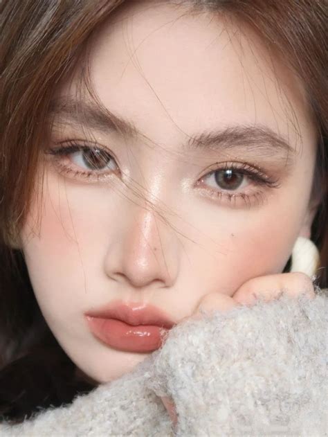 Quà Noel Son YSL Loveshine Candy Glow B Nude Pleasure Thế Giới Son Môi