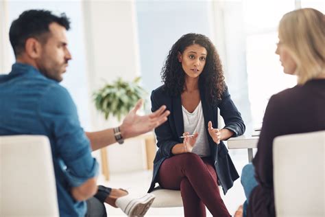 4 Ways Mediation Can Help Open Communication During Divorce