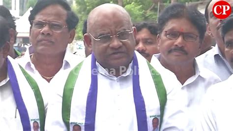 Akula Satyanarayana Joins Ysrcp At Tadepalli In The Presence Of Ys