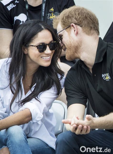 Prinz Harry Und Schauspielerin Meghan Markle Zeigen Sich Verliebt