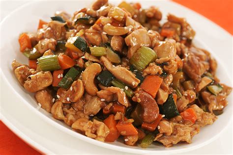 Chicken With Cashew Nuts