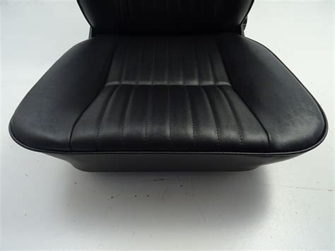 Universal Sitze 2 Stück Kunstleder schwarz 66 78 Fiat 124 Spider