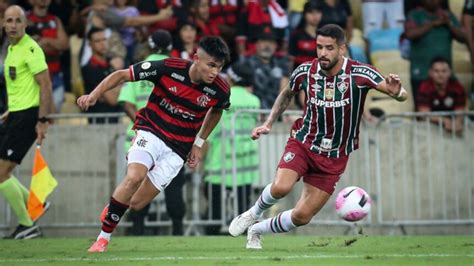 Filipe Luís explica queda de desempenho do Flamengo em jogo contra o