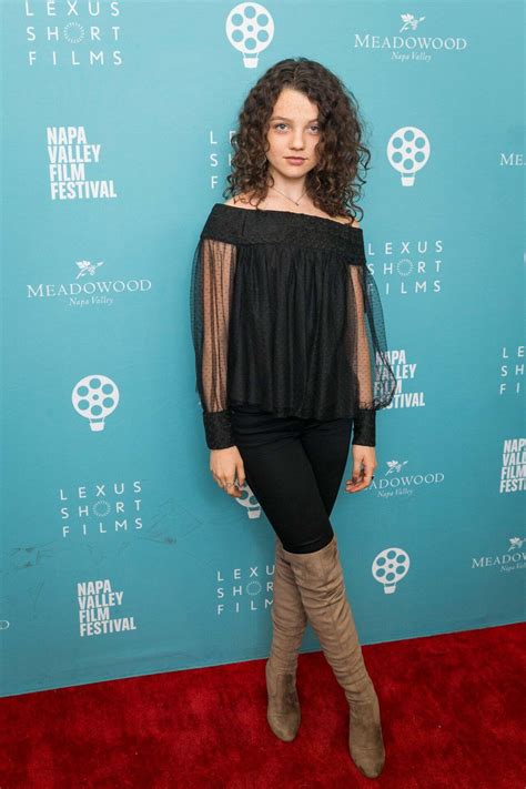 Hot Photos Of Stefania LaVie Owen 12thBlog