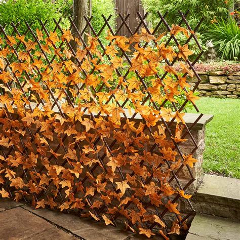 Wilko Expanding Artificial Maple Leaf Trellis Wilko