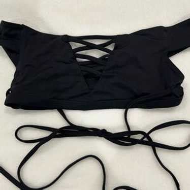 Frankies Bikini Cute Black Bikini Top With Tie Per Gem