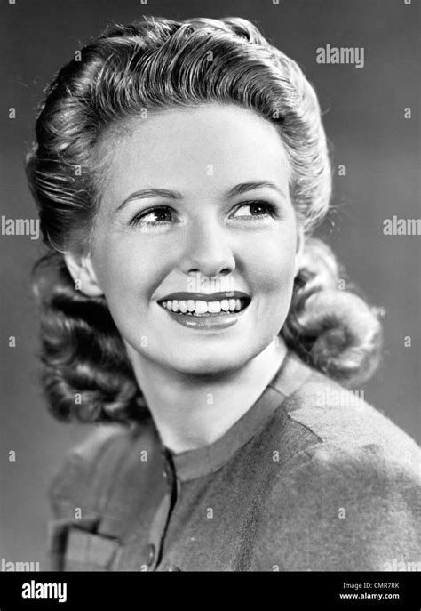 1940s Woman Portrait Hi Res Stock Photography And Images Alamy