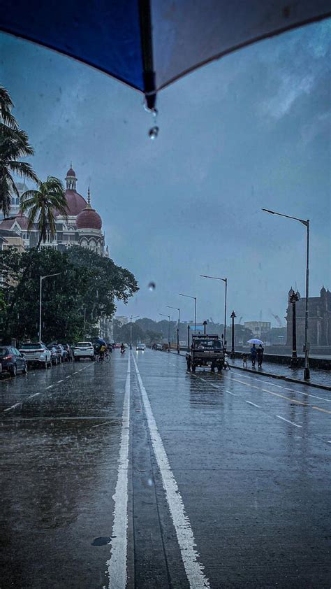 Mumbai Rains City Wakes Up To Another Day Of Heavy Rains As Imd Issues Orange Alert Check Pics