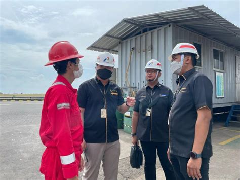 Pertamina Patra Niaga Salurkan Produk Smooth Fluid Sf Perdana