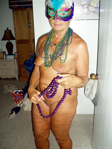 It S Mardi Gras Time Get Naked With Me And Get Some Beads