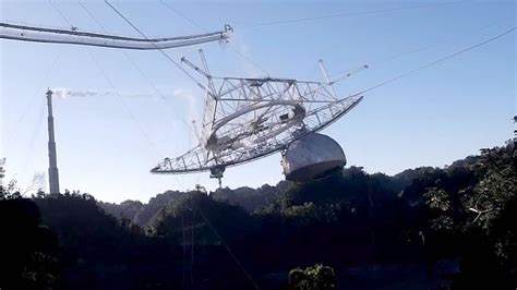 El momento exacto del colapso del histórico radiotelescopio de Arecibo