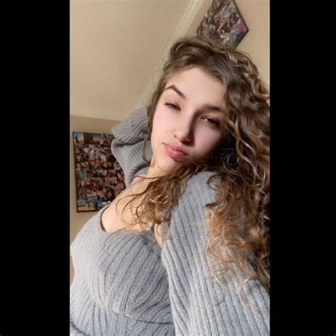 Lilly (@xxlillyyyyy) • Threads, Say more