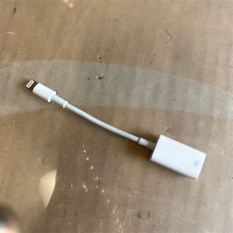 Yahooオークション Apple 純正 Lightning Usbカメラアダプタ A1440