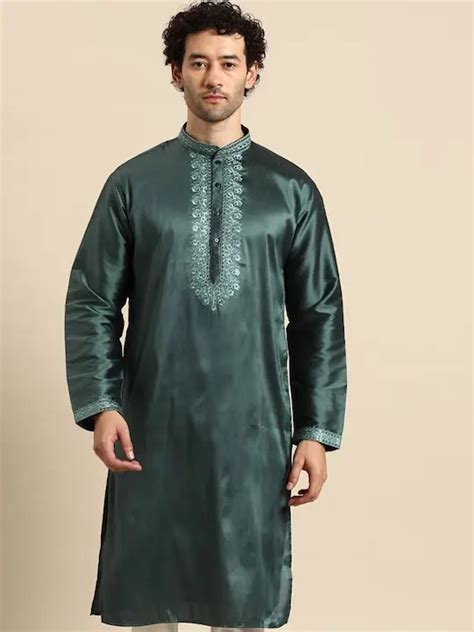 Embroidered Mandarin Collar Regular Kurta Manq