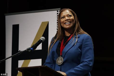 Queen Latifah Receives Harvard Honor And Tells Students Do Not Give Up