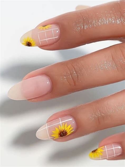 45 Sunflower Nails Perfect For Adding A Pop Of Color Artofit