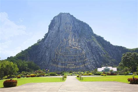 Buddha Mountain Khao Chi Chan Pattaya