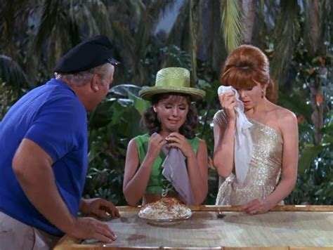 Gilligan Gets Bugged - Gilligan's Island Image (29860098) - Fanpop