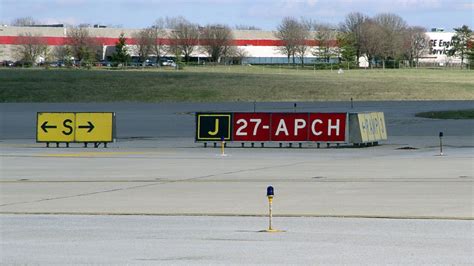 Ten Airport Signs Markings And Lights All Pilots Should Know