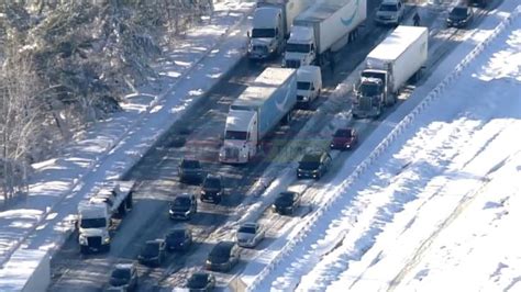 Hundreds Of Motorists Spent A Chilly Night Snowed In Along I 95 After A