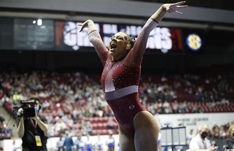 Alabama Gymnastics Posts Huge Score In 197650 196275 Win Over Kentucky Sports Illustrated