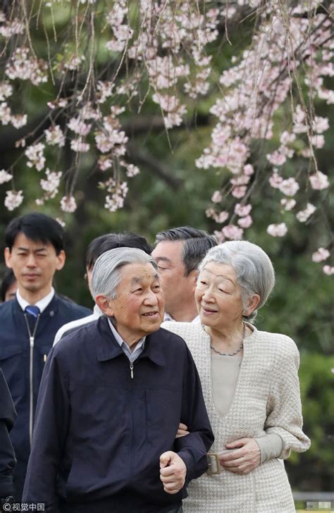 恩爱六十载 日本明仁天皇夫妇喜迎钻石婚 搜狐大视野 搜狐新闻