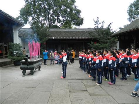 弘揚三蘇文化 傳承東坡精神——東坡二中開展祭拜「三蘇」活動 每日頭條