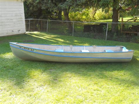 14 Aluminum Classic 1952 Larson Resorter Crestliner Vintage Boat Nice
