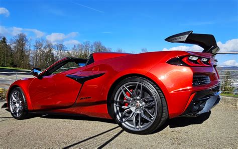 New Corvette Z06 Hardtop Convertible Tactical Red Tint