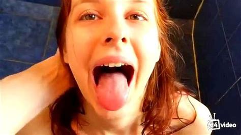 Watch Ленка сосет хуй и ловит мордой мочу Любительское Оральный Секс Cam Porn SpankBang