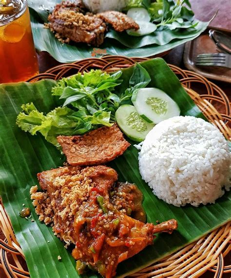 5 Cara Masak Ayam Penyet Yang Enak Lengkap Dengan Resepnya Indozone