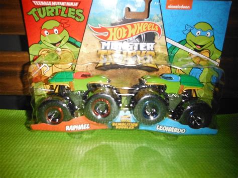 Ninja Turtle Hot Wheels Monster Jam Raphael Donatello Demolition Doubles Pack