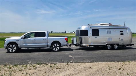 lightning towing test shows range  pulling camper trailer