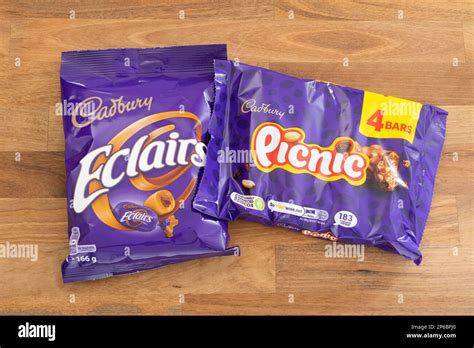Cadbury Picnic Bars Hi Res Stock Photography And Images Alamy