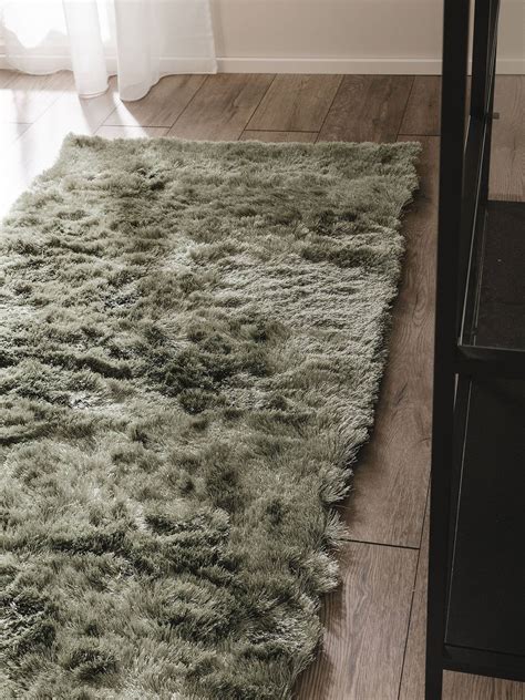 Discover Shaggy rug Whisper Green in various sizes