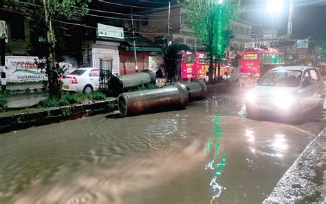 Rains Lash Plains Higher Reaches Receive Snowfall Greater Kashmir