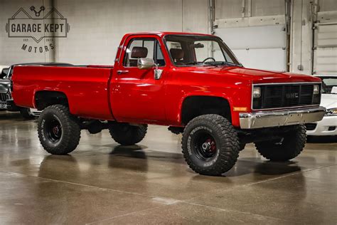 1986 GMC K1500 Is a Crimson, Lifted, Cheap ‘Square Body’ That Won't ...