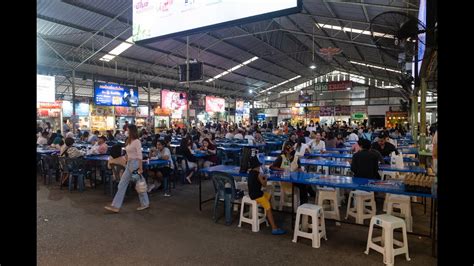 K Walk Inside Food Court On Lunchtime At Ruam Sab Market Asok Road