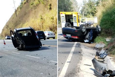 Dobl E Corolla Colidem Na Sp Dois Feridos Itapira News