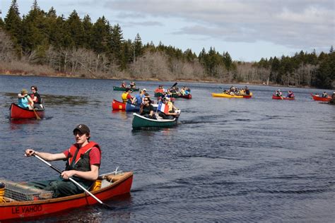 Frenchy Addict: Annual Canoe Trip