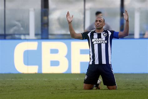 Estudo mostra exatamente do que o Botafogo precisa para ser campeão