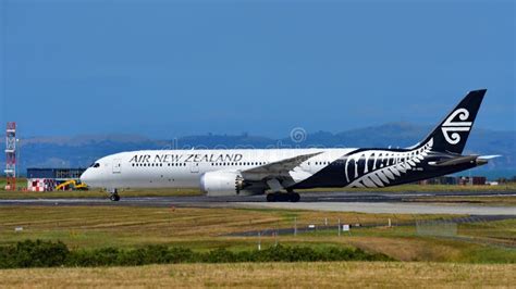 Air New Zealand Boeing Dreamliner Que Lleva En Taxi En El