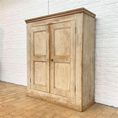 Ancienne Armoire 2 Portes En Bois