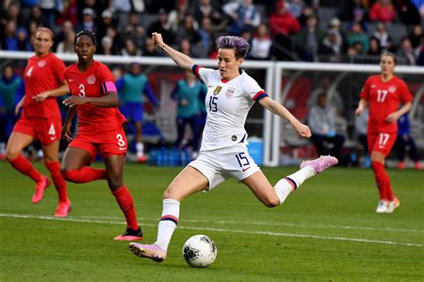 U.s. Women's Soccer - How Much Women Soccer Players Make Uswnt Salary ...