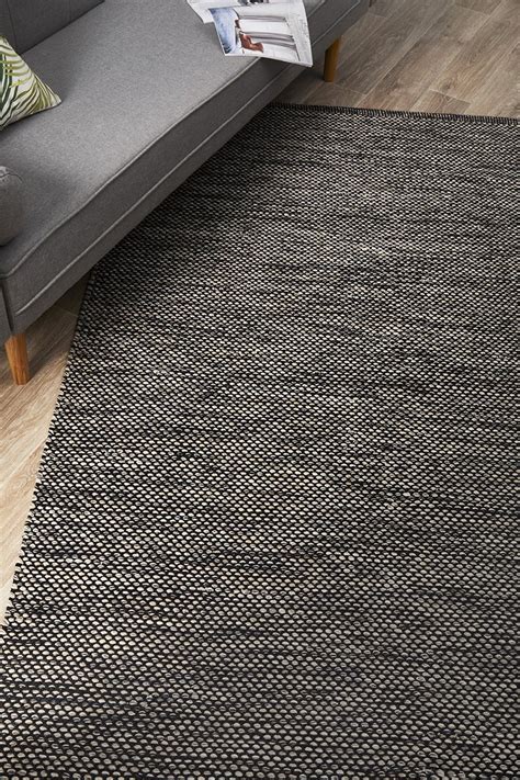 Navian Rug 305 Charcoal Black Flat Weave Rugs On The Run