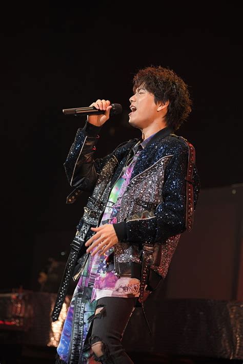 山崎育三郎、“タイムトラベル”がテーマのツアー東京公演で観客を魅了 Daily News Billboard Japan