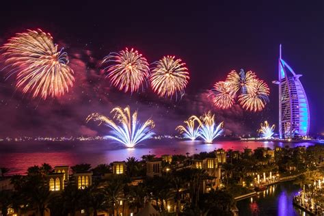 UAE S Spectacular New Year S Eve Ras Al Khaimah Fireworks And Drone